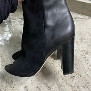 Sam Edelman Black Suede Ankle Boots Size 9 Block Heel Booties Classic